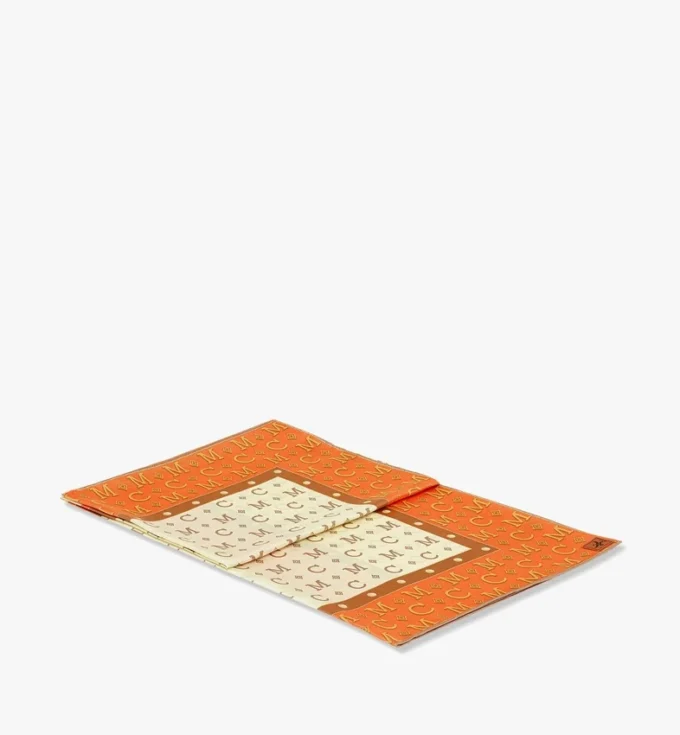 Écharpe en soie biologique avec monogramme en losanges Écharpe en soie biologique avec monogramme en losanges