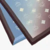 Écharpe en soie biologique à motif Monogram dégradé Écharpe en soie biologique à motif Monogram dégradé