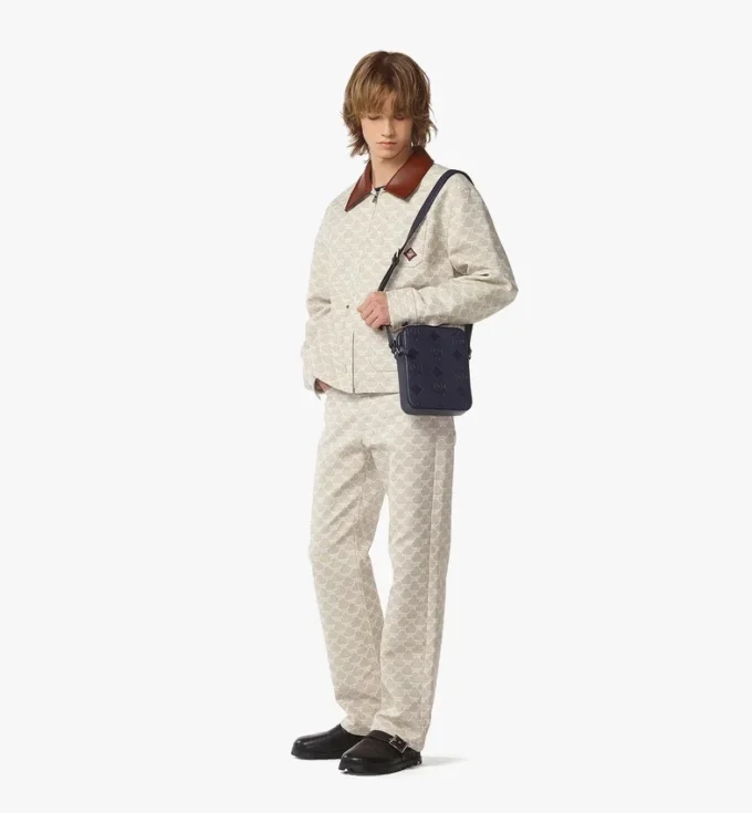 Klassik Crossbody en cuir Maxi Monogram