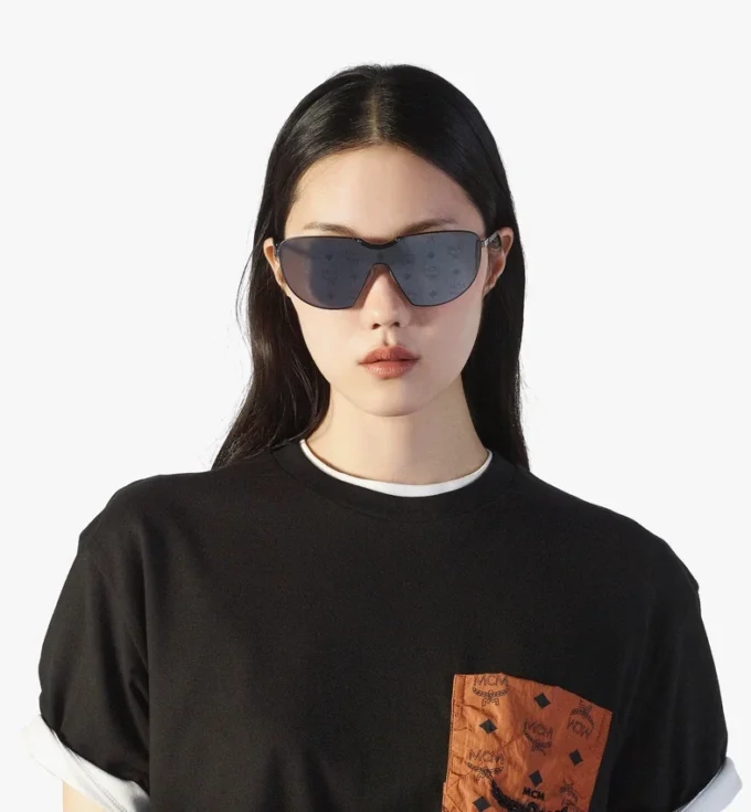 Lunettes de soleil à monture en forme de bouclier avec motif Monogram