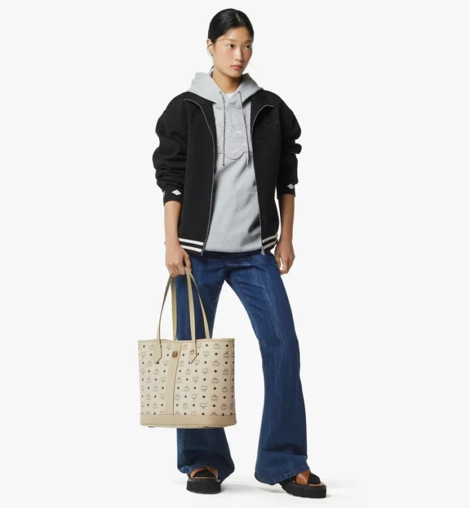 Nouveau sac Liz Shopper en Visetos Nouveau sac Liz Shopper en Visetos
