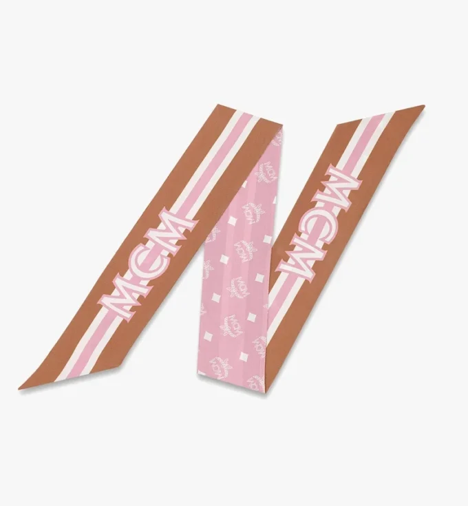 Petit foulard imprimé monogramme en soie biologique Petit foulard imprimé monogramme en soie biologique