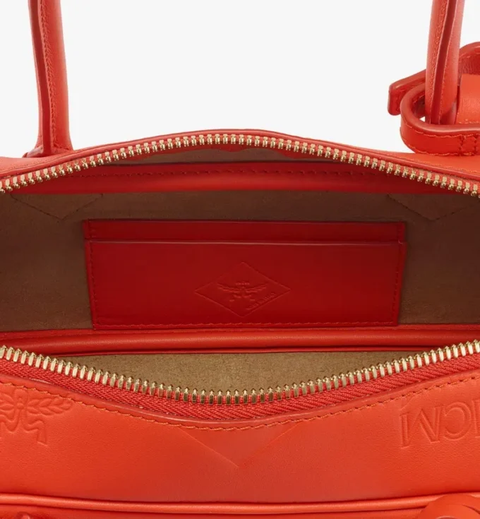 Sac à bandoulière Aren East West en cuir Maxi Monogram Sac à bandoulière Aren East West en cuir Maxi Monogram