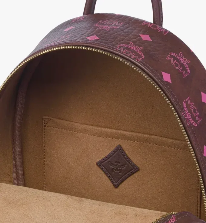Sac à dos Stark à clous latéraux en Visetos