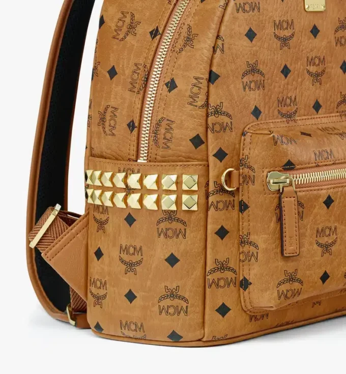 Sac à dos Stark à clous latéraux en Visetos