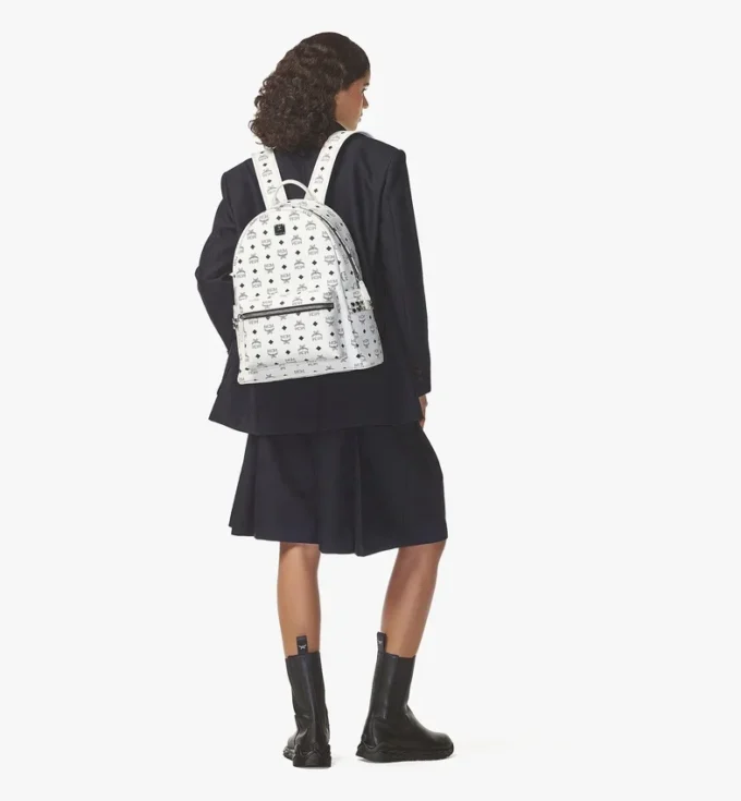 Sac à dos Stark à clous latéraux en Visetos Sac à dos Stark à clous latéraux en Visetos