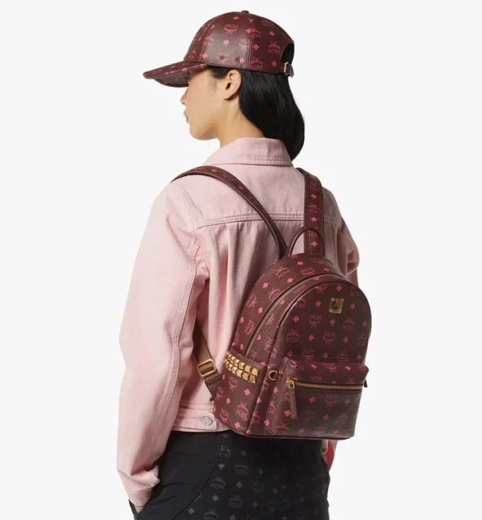 Sac à dos Stark à clous latéraux en Visetos