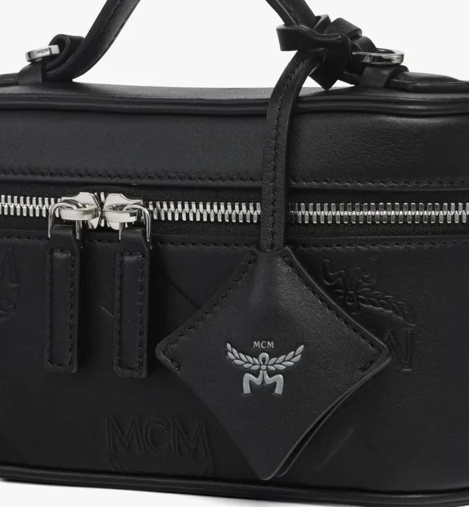Trousse de toilette Aren en cuir Maxi Monogram Trousse de toilette Aren en cuir Maxi Monogram