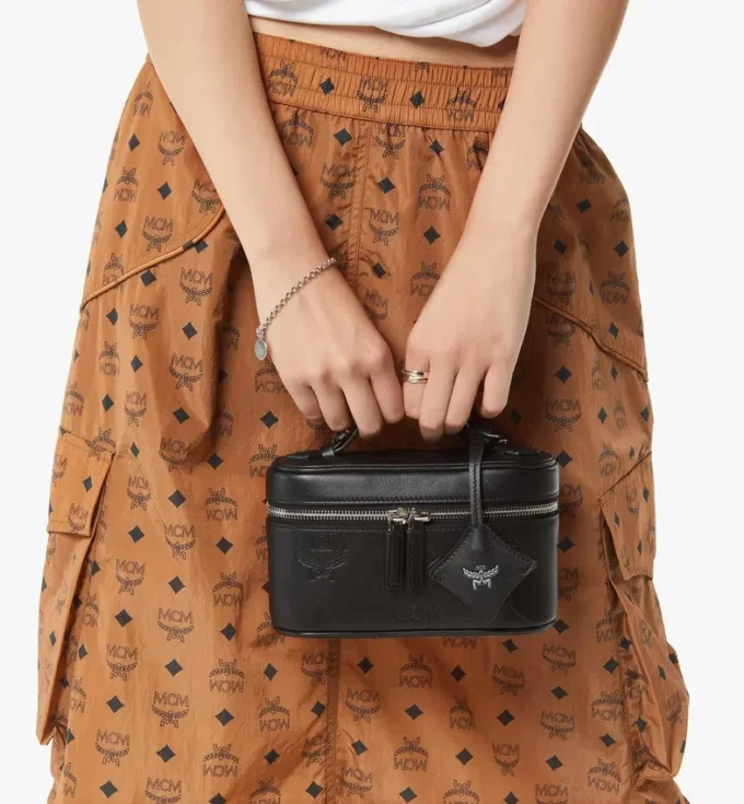 Trousse de toilette Aren en cuir Maxi Monogram Trousse de toilette Aren en cuir Maxi Monogram