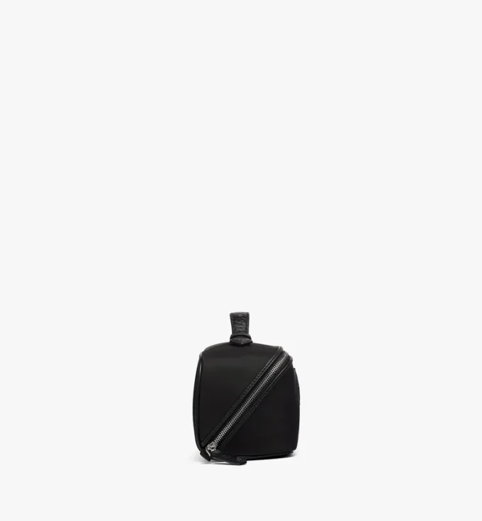 Trousses de toilette Ottomar en Econyl® et cuir Trousses de toilette Ottomar en Econyl® et cuir